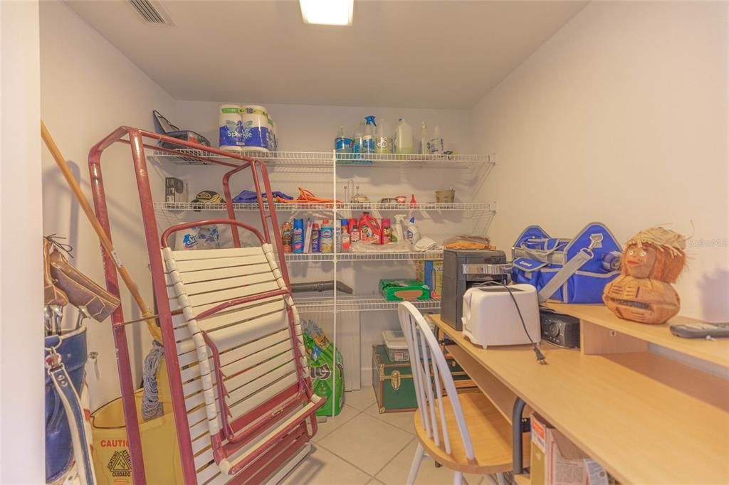 For Sale: $749,900 (3 beds, 3 baths, 2377 Square Feet)