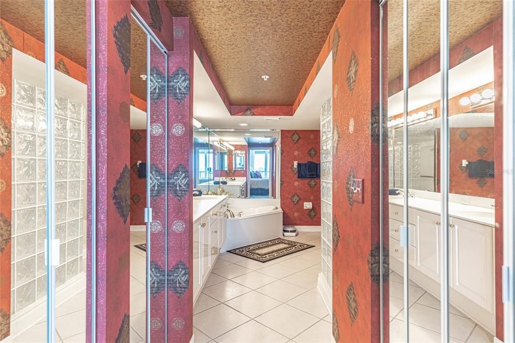 For Sale: $749,900 (3 beds, 3 baths, 2377 Square Feet)