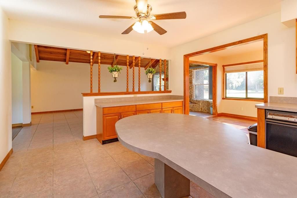 На продажу: $794,900 (3 спален, 2 ванн, 2973 Квадратных фут)