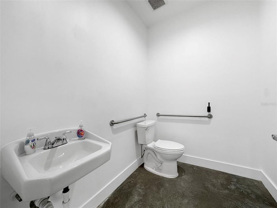 For Sale: $1,950,000 (0 beds, 0 baths, 7040 Square Feet)