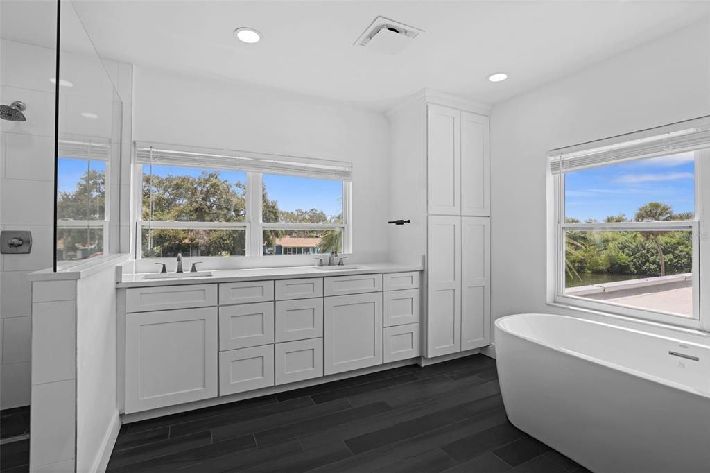 For Sale: $1,950,000 (0 beds, 0 baths, 7040 Square Feet)