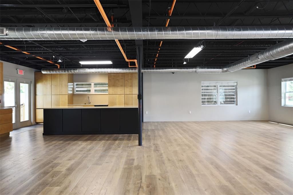 For Sale: $1,950,000 (0 beds, 0 baths, 7040 Square Feet)