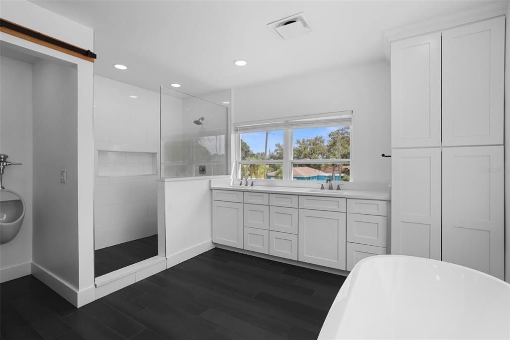 For Sale: $1,950,000 (0 beds, 0 baths, 7040 Square Feet)