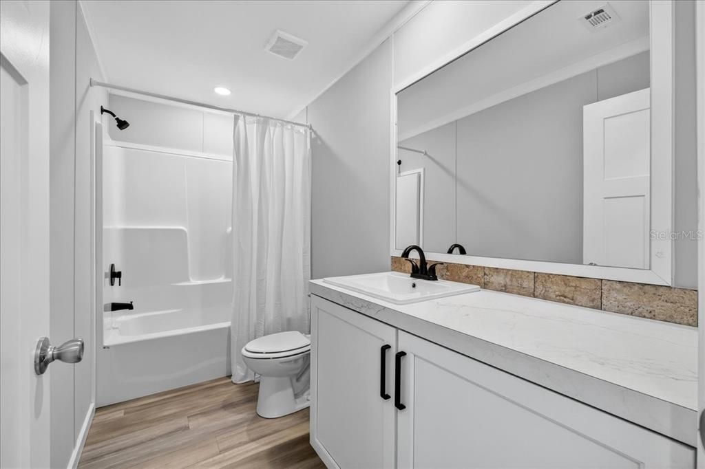 En Venta: $259,800 (3 camas, 2 baños, 1440 Pies cuadrados)