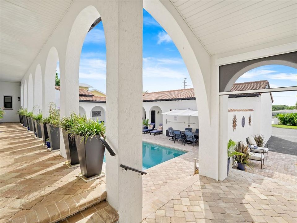 En Venta: $3,400,000 (7 camas, 3 baños, 3728 Pies cuadrados)