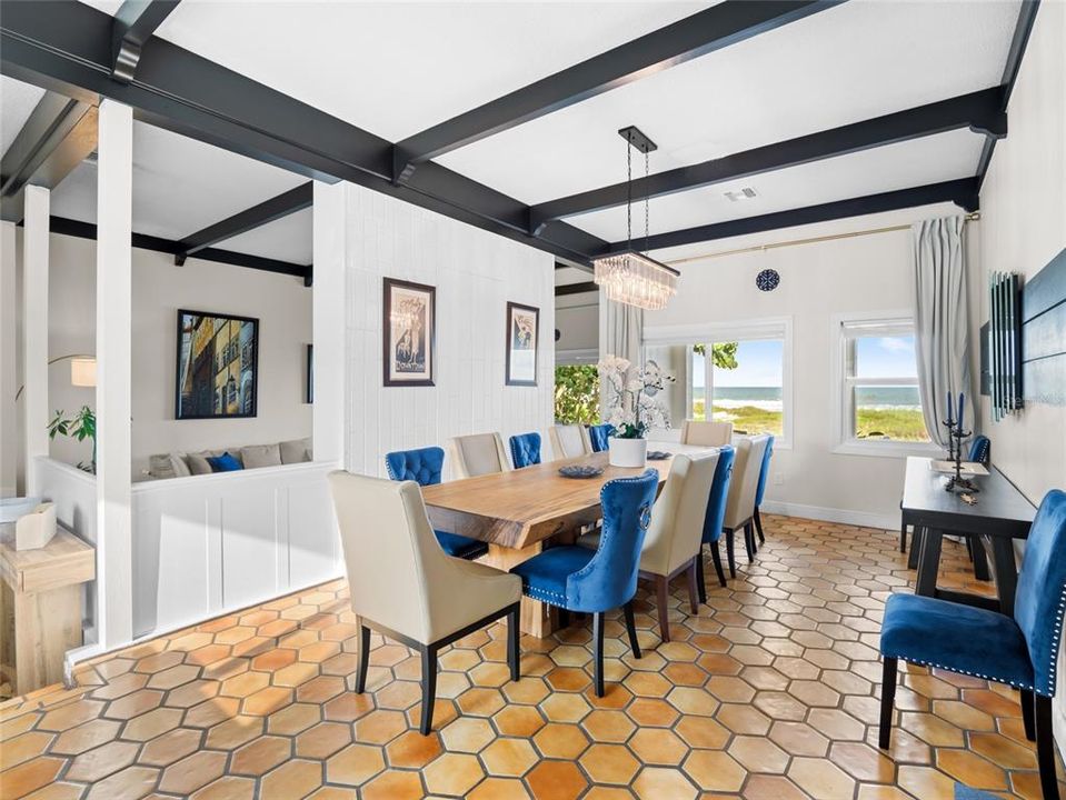 En Venta: $3,400,000 (7 camas, 3 baños, 3728 Pies cuadrados)