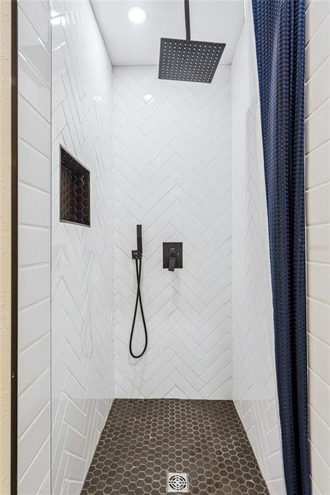 En Venta: $3,400,000 (7 camas, 3 baños, 3728 Pies cuadrados)