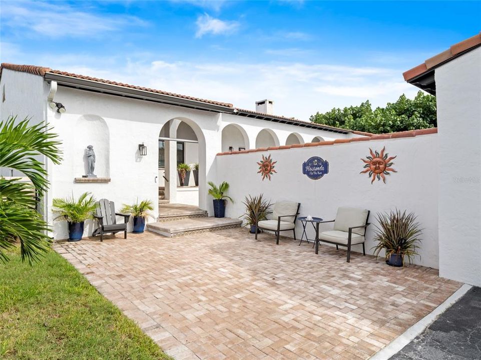 En Venta: $3,400,000 (7 camas, 3 baños, 3728 Pies cuadrados)