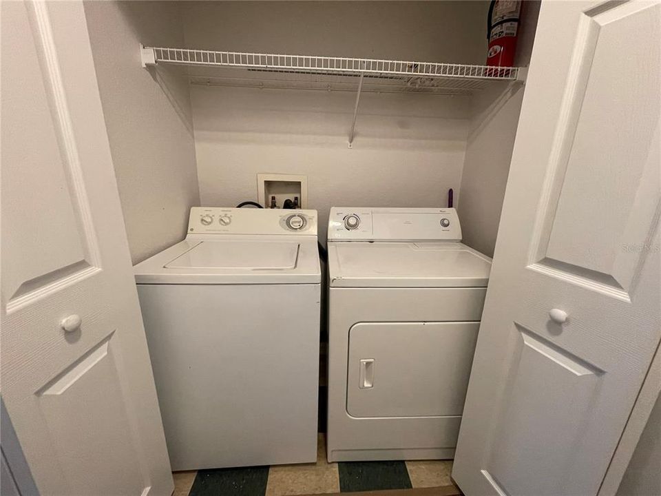 待售: $149,000 (2 贝兹, 2 浴室, 1062 平方英尺)