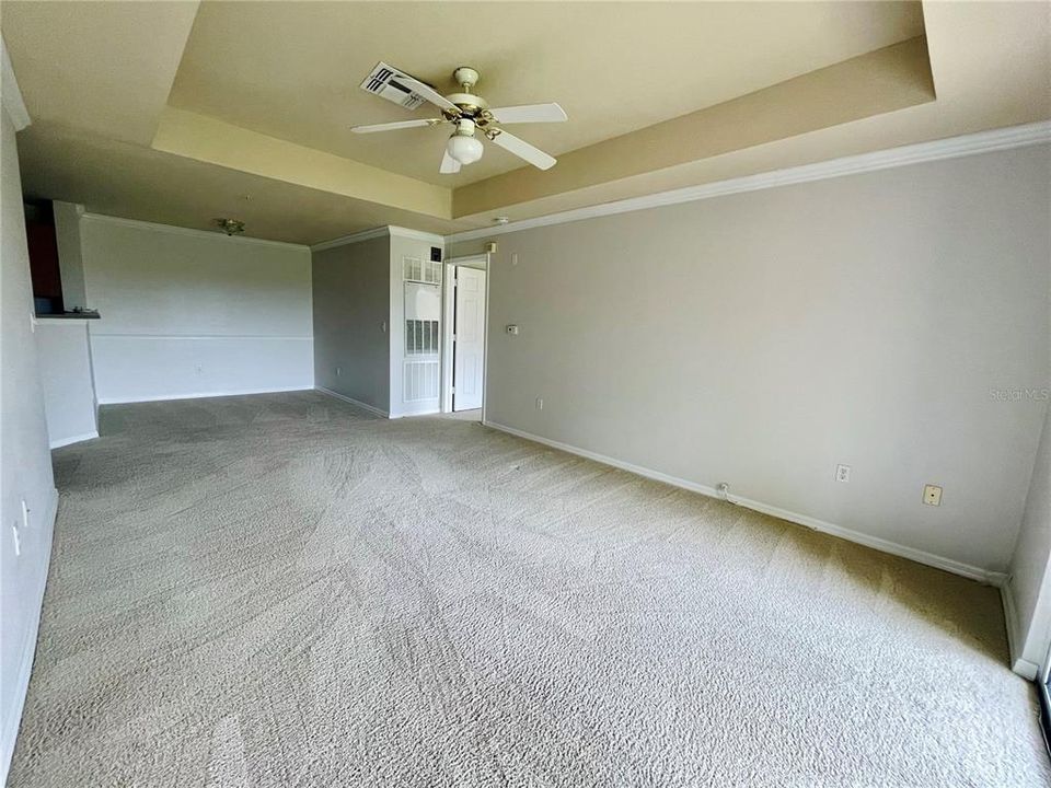 待售: $149,000 (2 贝兹, 2 浴室, 1062 平方英尺)