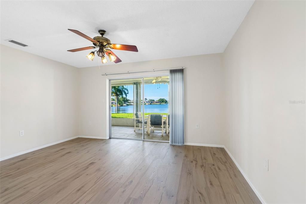For Sale: $349,900 (3 beds, 2 baths, 1565 Square Feet)