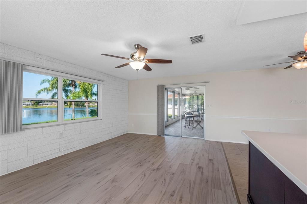 For Sale: $349,900 (3 beds, 2 baths, 1565 Square Feet)