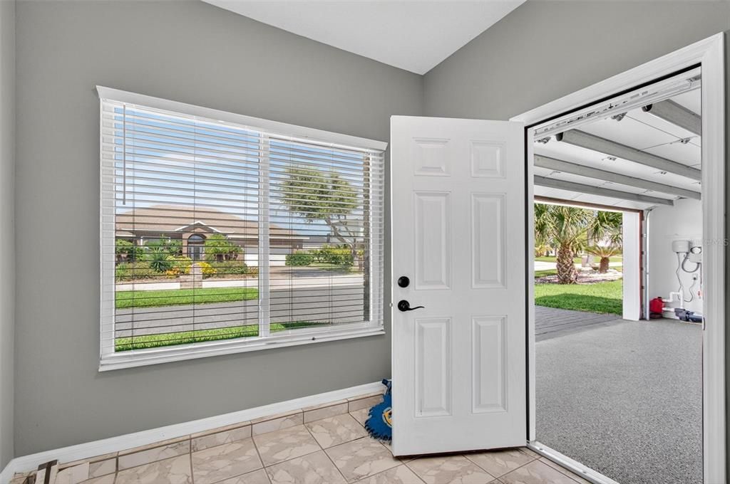 For Sale: $969,000 (3 beds, 3 baths, 3337 Square Feet)