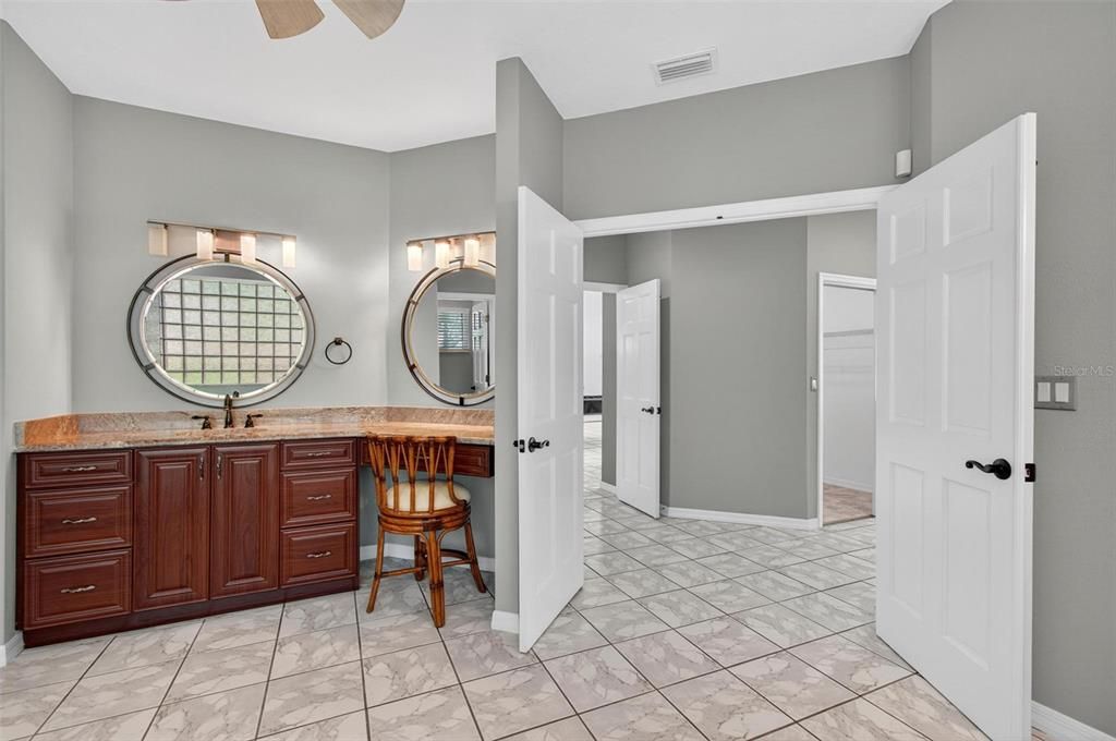 For Sale: $969,000 (3 beds, 3 baths, 3337 Square Feet)