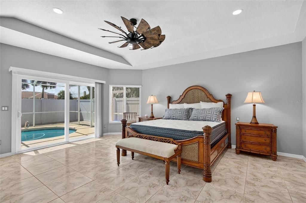 For Sale: $969,000 (3 beds, 3 baths, 3337 Square Feet)