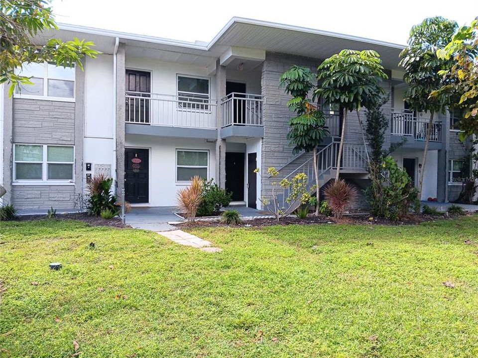 Recientemente alquilado: $1,425 (2 camas, 1 baños, 800 Pies cuadrados)