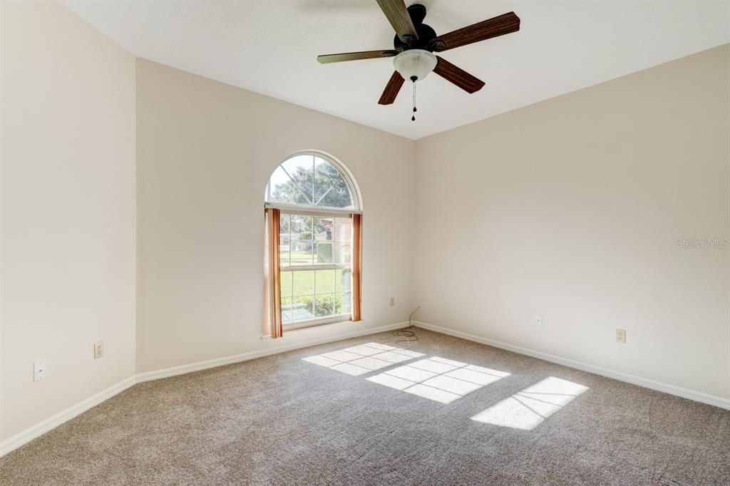 For Sale: $299,900 (3 beds, 2 baths, 2093 Square Feet)