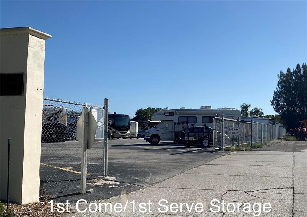 For Sale: $175,000 (2 beds, 2 baths, 1150 Square Feet)