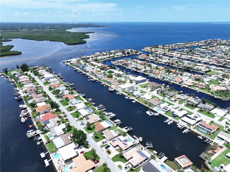 For Rent: $3,800 (4 beds, 3 baths, 2408 Square Feet)