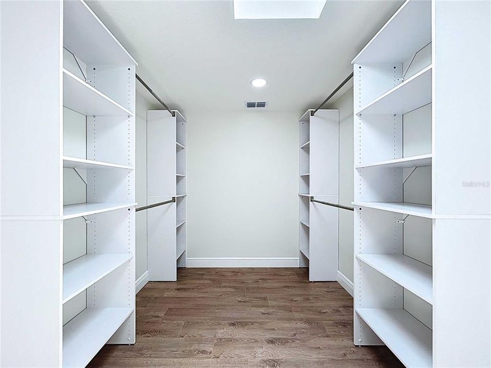 For Rent: $3,800 (4 beds, 3 baths, 2408 Square Feet)