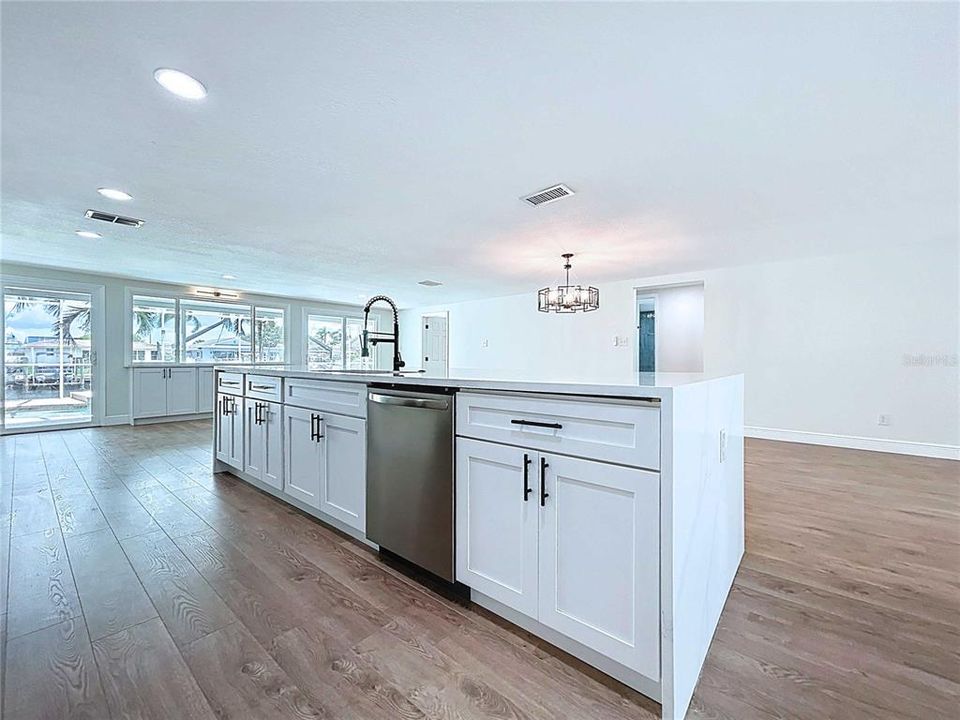 For Rent: $3,800 (4 beds, 3 baths, 2408 Square Feet)