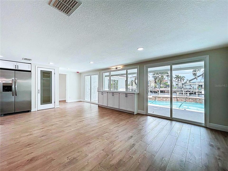 For Rent: $3,800 (4 beds, 3 baths, 2408 Square Feet)