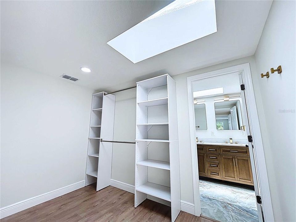 For Rent: $3,800 (4 beds, 3 baths, 2408 Square Feet)