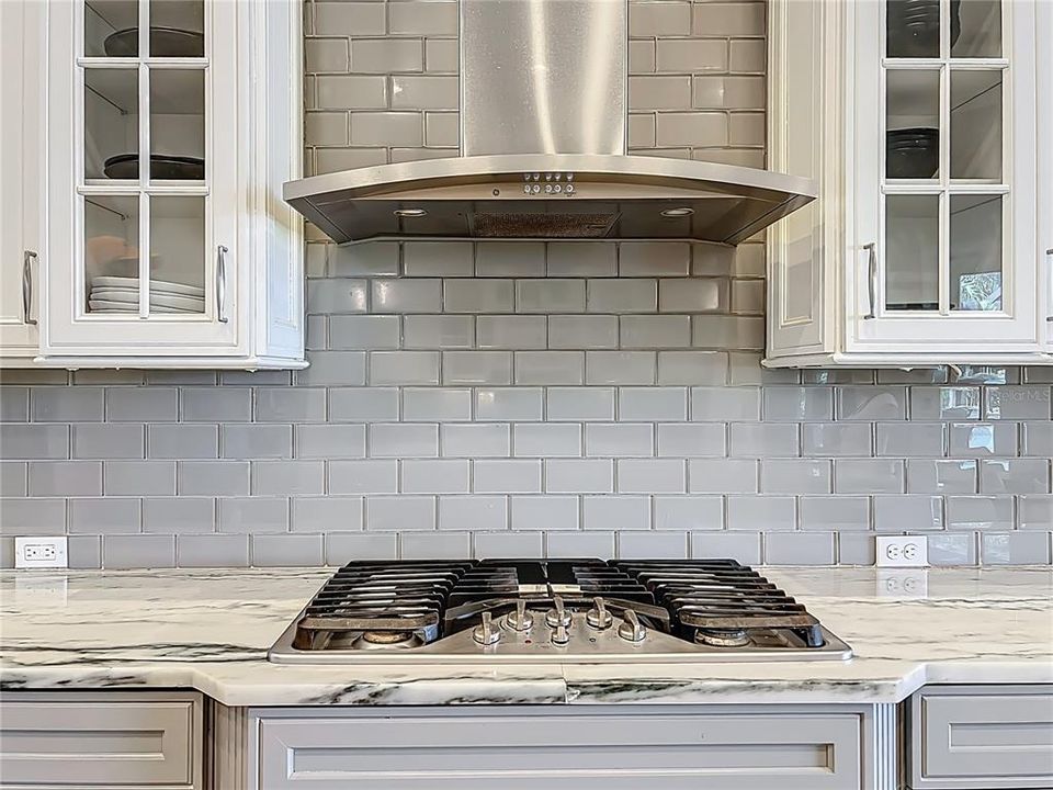 For Sale: $3,290,000 (5 beds, 6 baths, 5161 Square Feet)