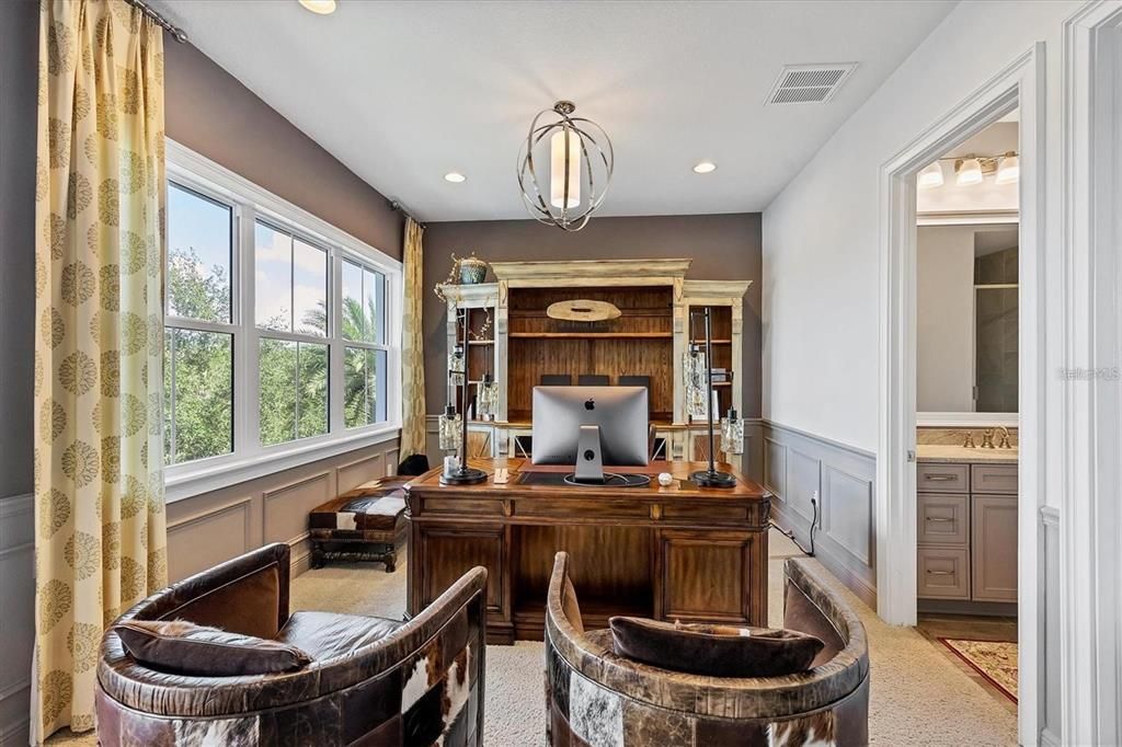 For Sale: $3,290,000 (5 beds, 6 baths, 5161 Square Feet)