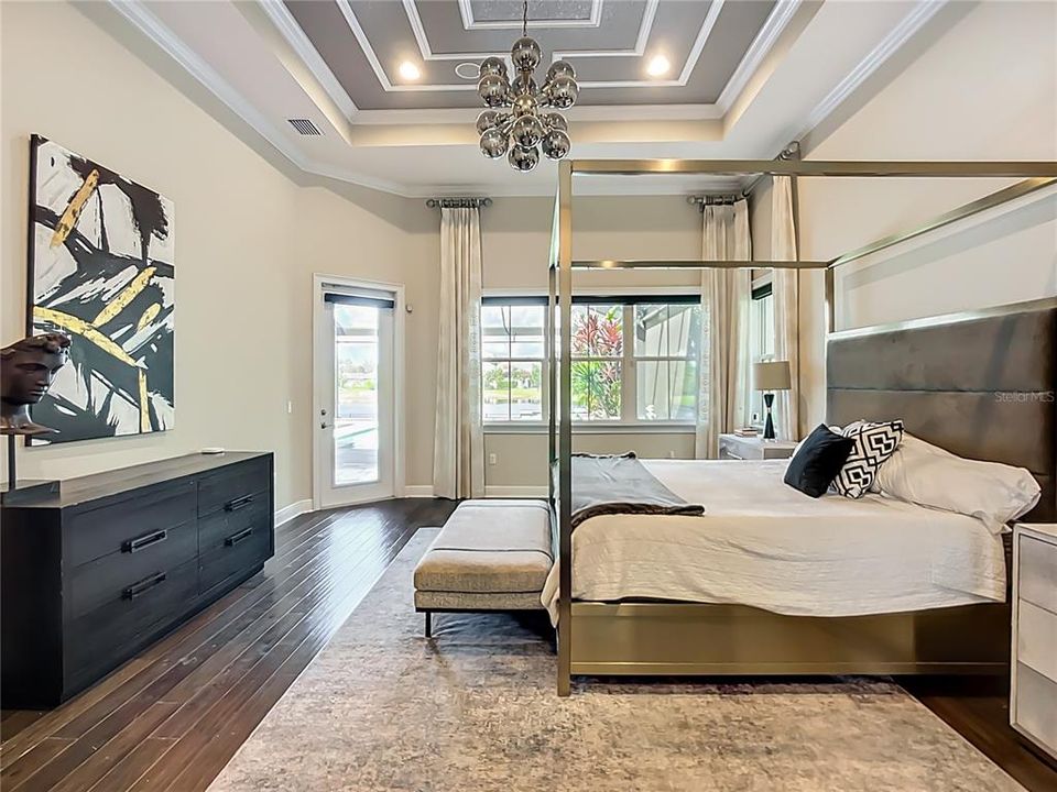 For Sale: $3,290,000 (5 beds, 6 baths, 5161 Square Feet)