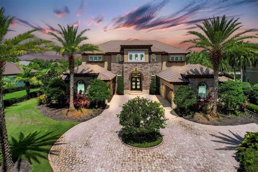 For Sale: $3,290,000 (5 beds, 6 baths, 5161 Square Feet)