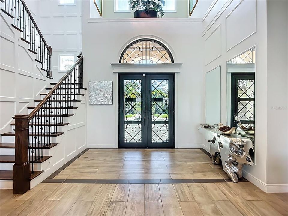 For Sale: $3,290,000 (5 beds, 6 baths, 5161 Square Feet)