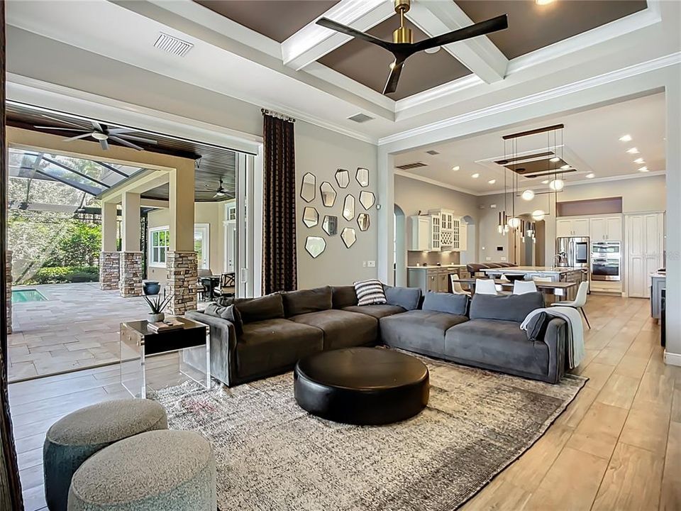 For Sale: $3,290,000 (5 beds, 6 baths, 5161 Square Feet)