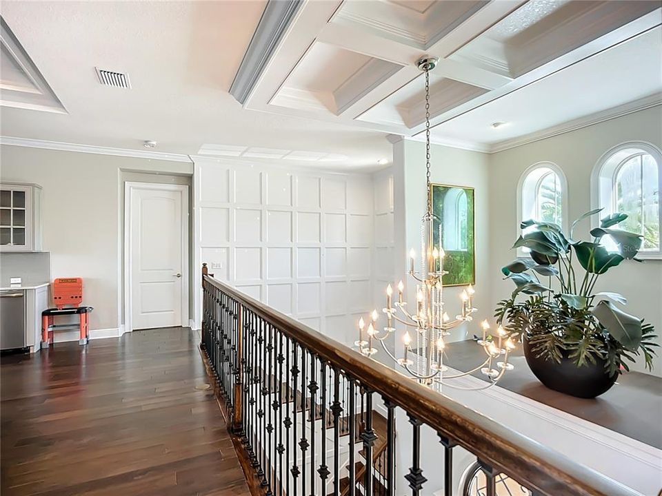 For Sale: $3,290,000 (5 beds, 6 baths, 5161 Square Feet)