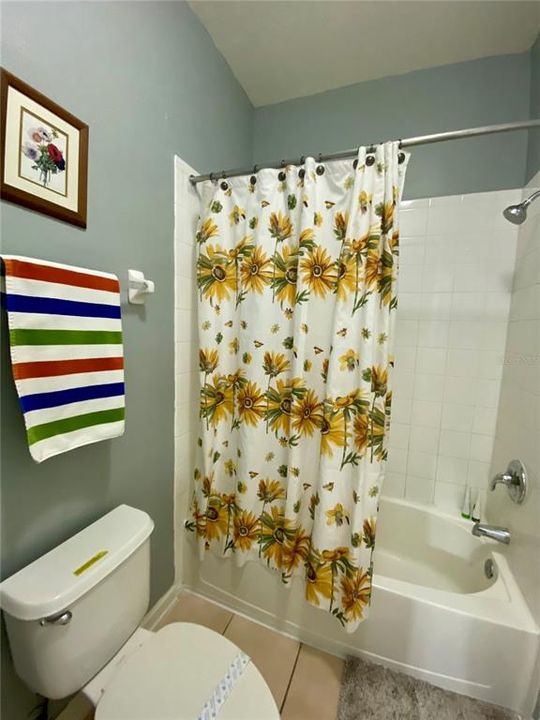 Под контрактом: $239,000 (3 спален, 2 ванн, 1402 Квадратных фут)