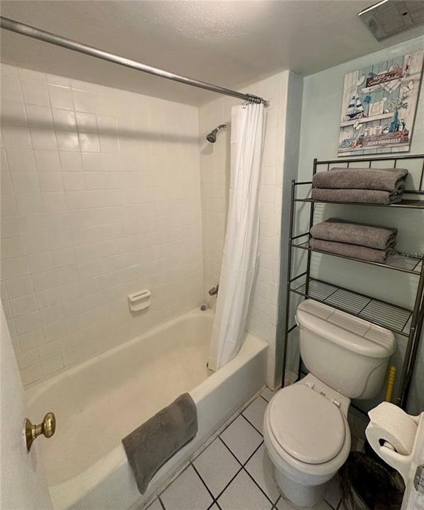 For Rent: $1,700 (1 beds, 1 baths, 530 Square Feet)