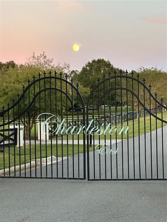 Activo con contrato: $475,000 (5.01 acres)