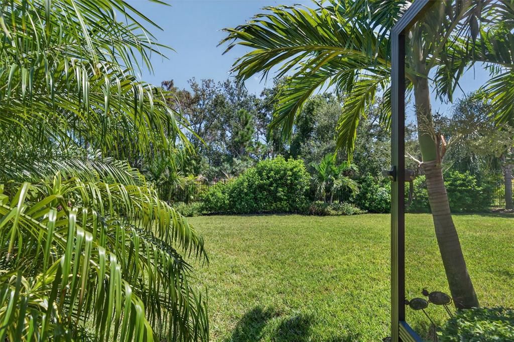 合同活跃: $944,900 (4 贝兹, 4 浴室, 3135 平方英尺)