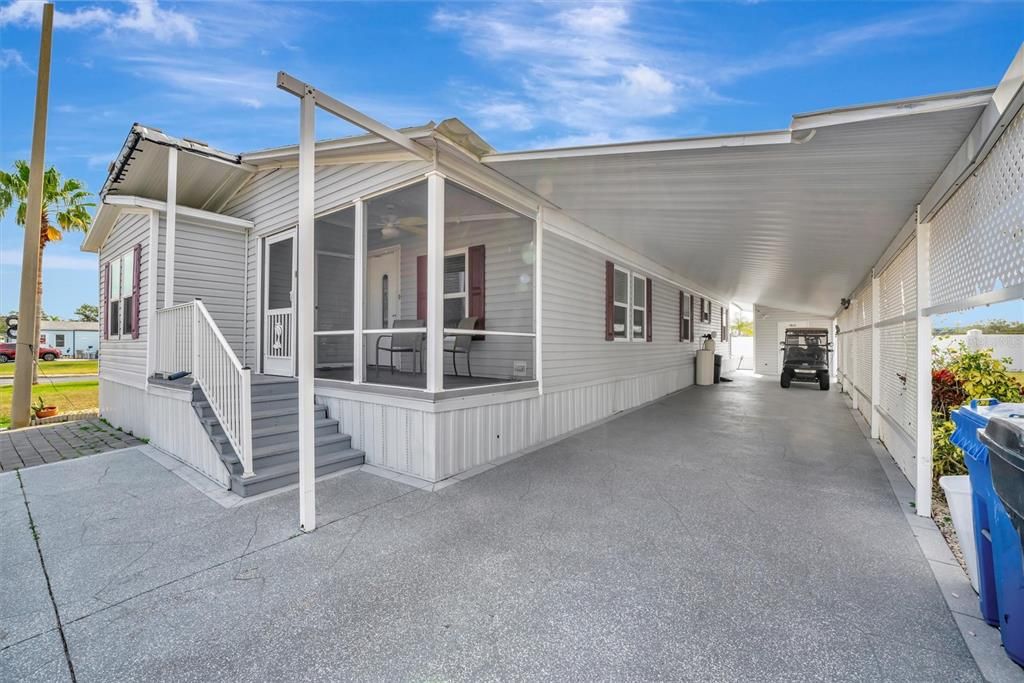 Active With Contract: $199,900 (3 beds, 2 baths, 1421 Square Feet)