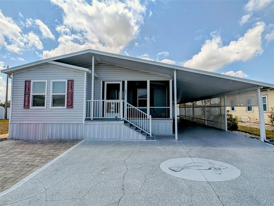 Active With Contract: $199,900 (3 beds, 2 baths, 1421 Square Feet)