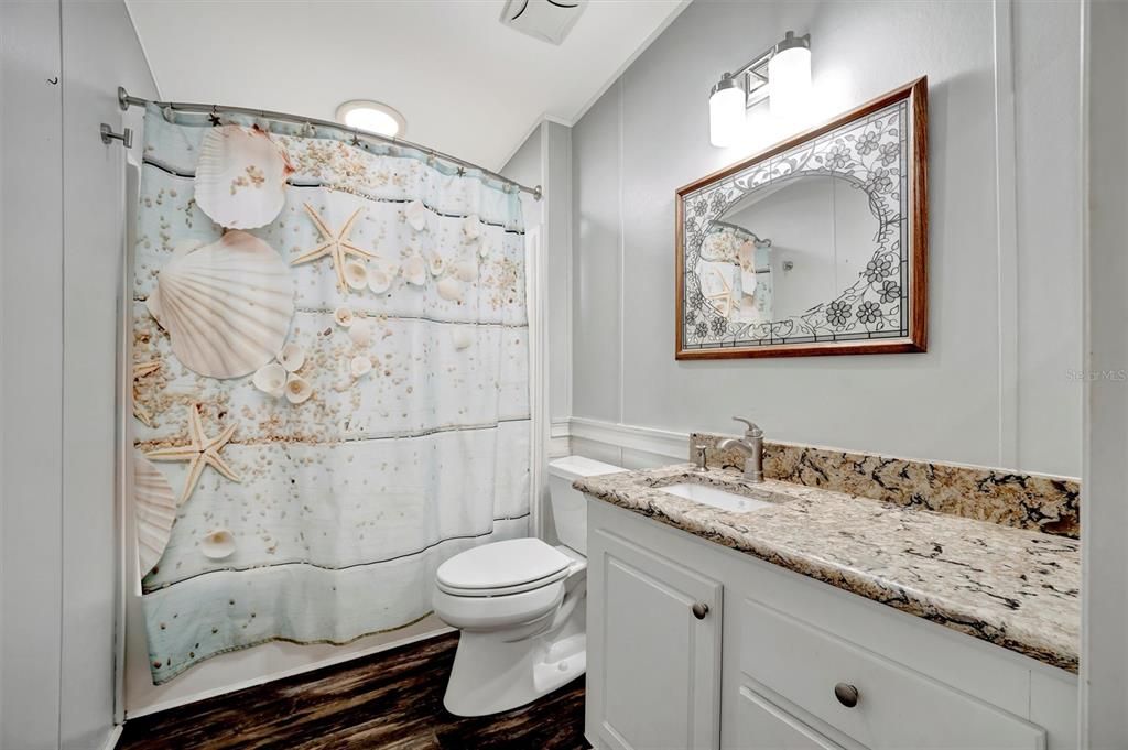 Active With Contract: $199,900 (3 beds, 2 baths, 1421 Square Feet)