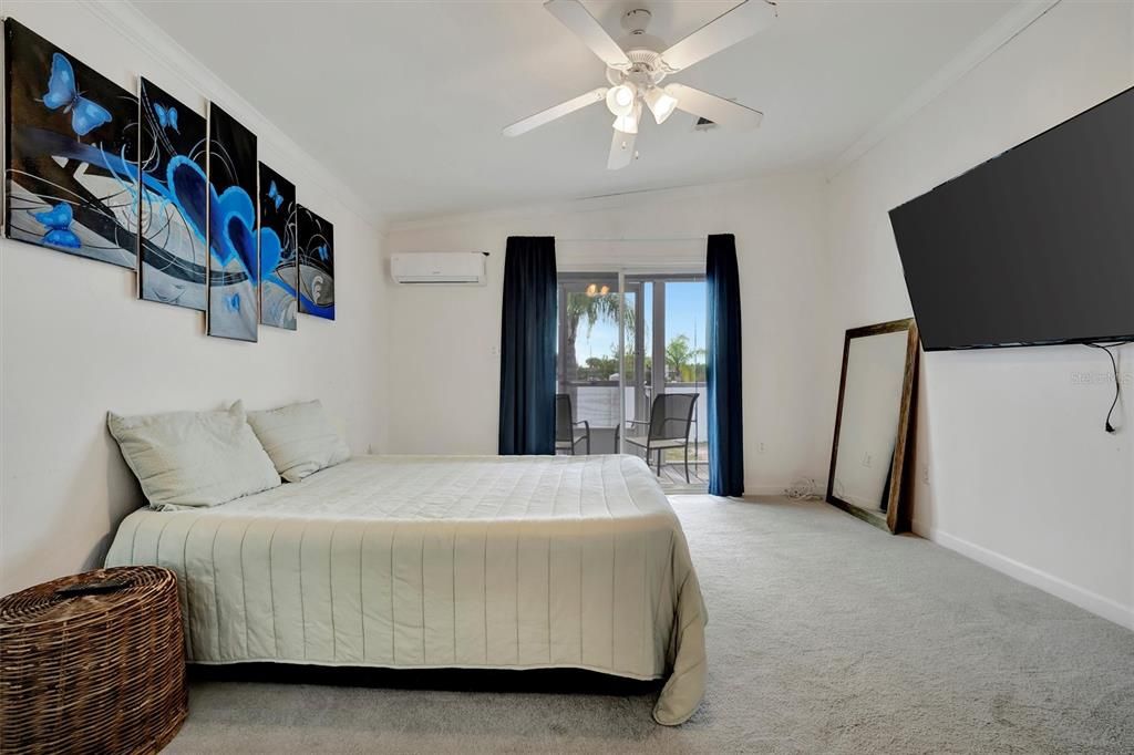 Active With Contract: $199,900 (3 beds, 2 baths, 1421 Square Feet)