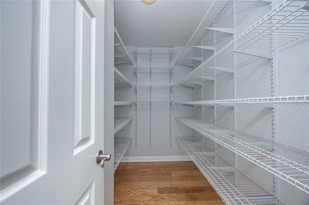 待售: $274,900 (2 贝兹, 2 浴室, 1392 平方英尺)