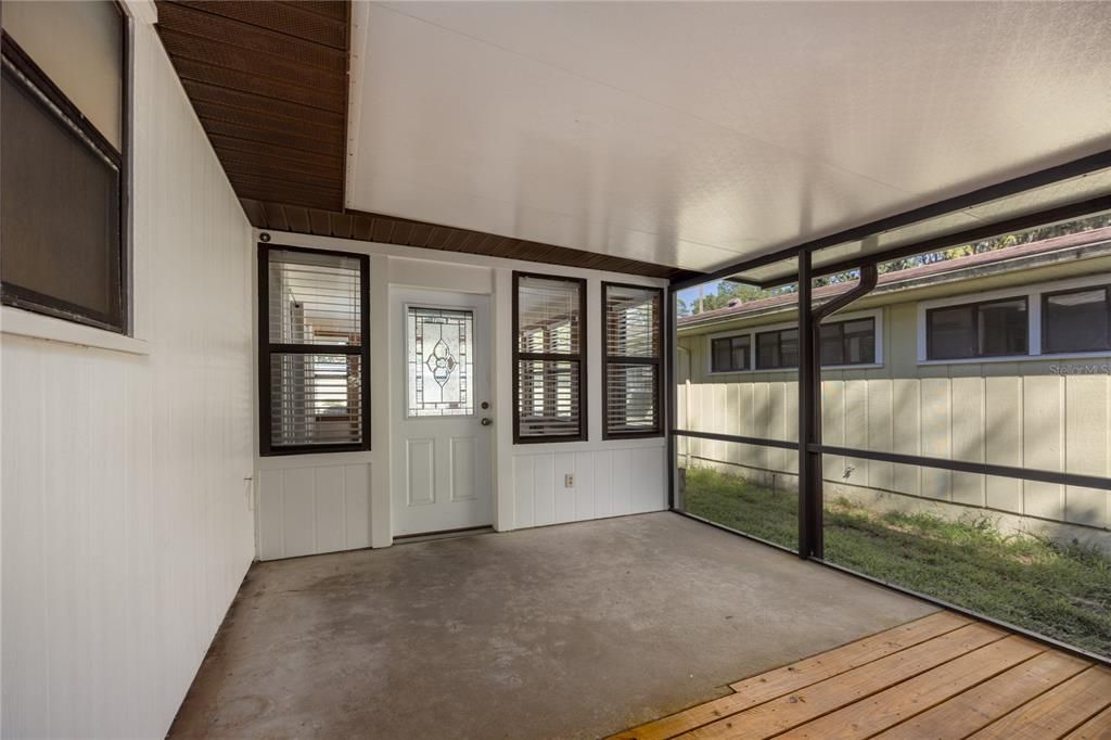 待售: $274,900 (2 贝兹, 2 浴室, 1392 平方英尺)