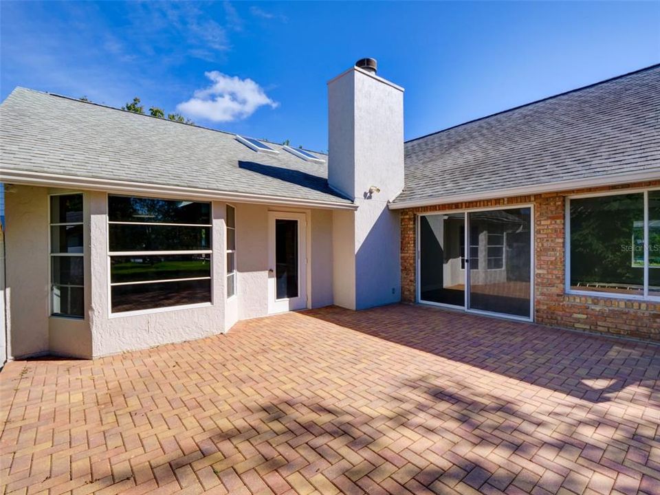 For Sale: $769,000 (3 beds, 2 baths, 2207 Square Feet)