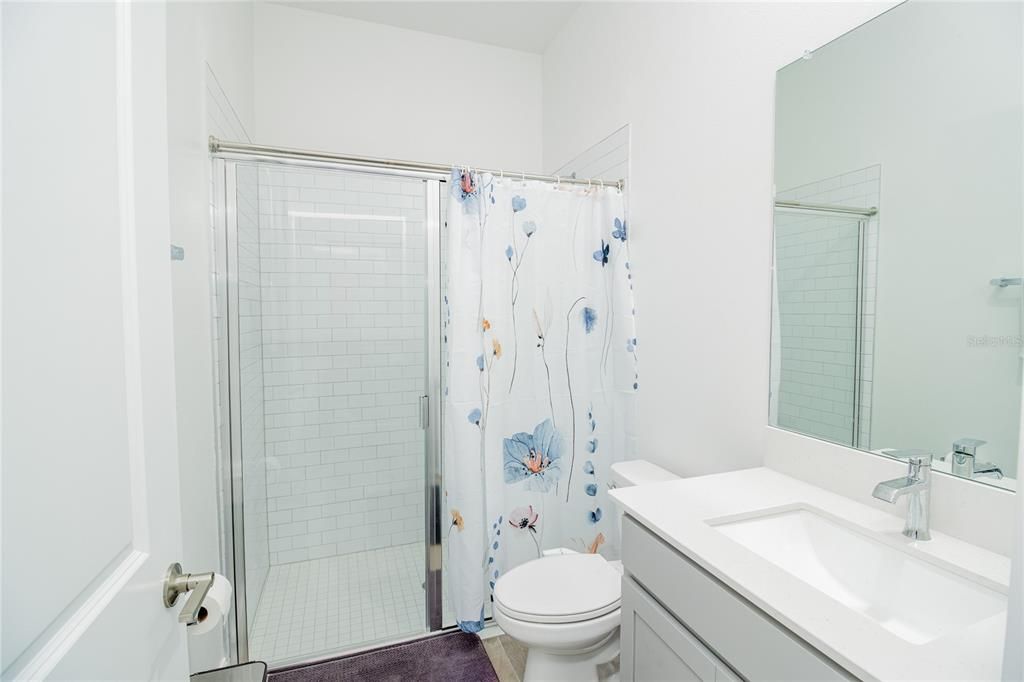 For Sale: $550,000 (4 beds, 3 baths, 2632 Square Feet)