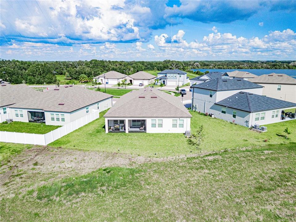 For Sale: $550,000 (4 beds, 3 baths, 2632 Square Feet)