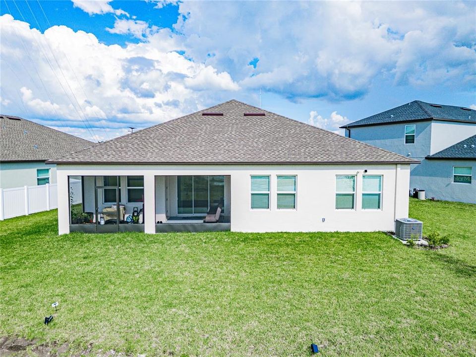 For Sale: $550,000 (4 beds, 3 baths, 2632 Square Feet)