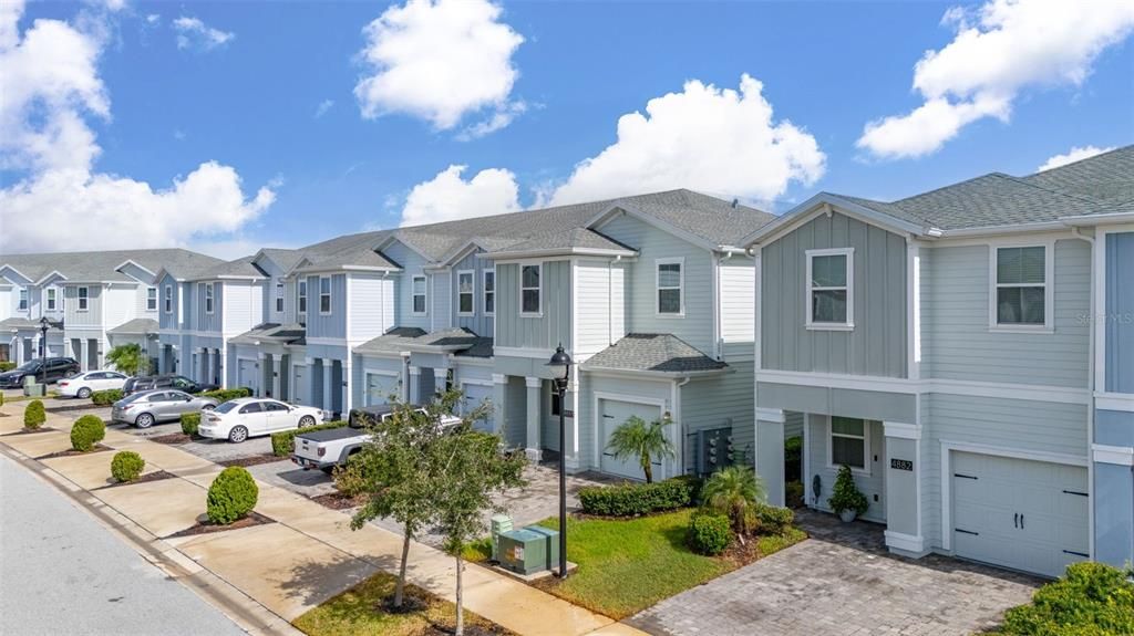 For Sale: $374,900 (3 beds, 2 baths, 1797 Square Feet)