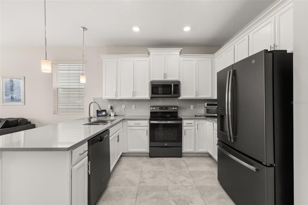 For Sale: $374,900 (3 beds, 2 baths, 1797 Square Feet)